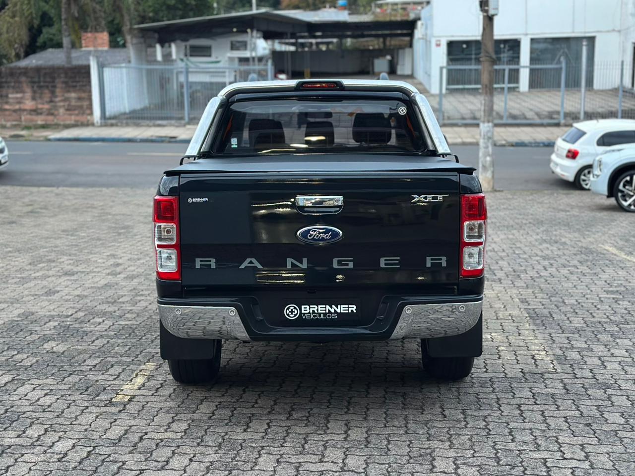Foto Ford Ranger XLT Gasolina 2015